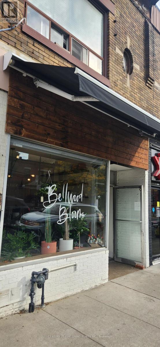 3130 Dundas Street W, Toronto, Ontario M6P 2A1 - Photo 7 - W12659350