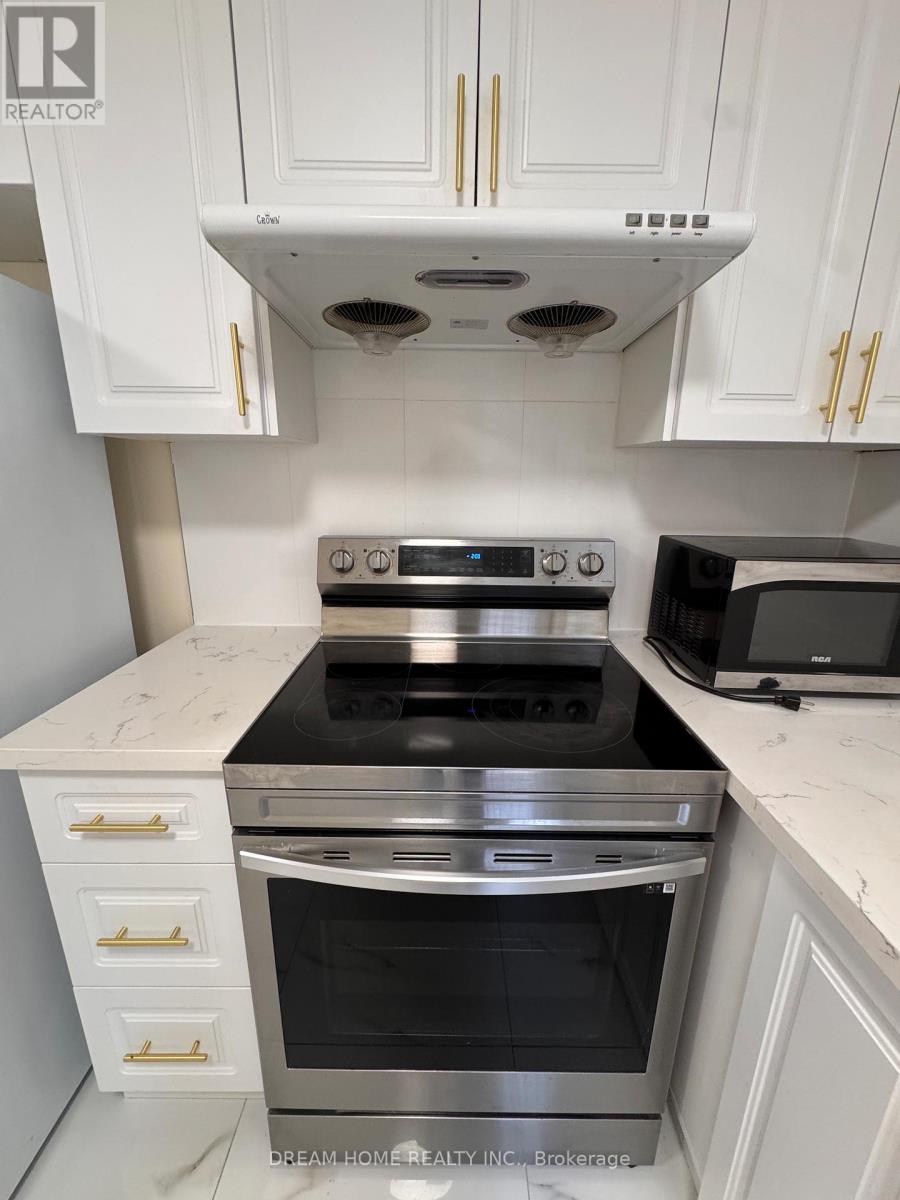 Bsmt - 447 Grindstone Trail, Oakville, Ontario  L6H 7H5 - Photo 10 - W12659354