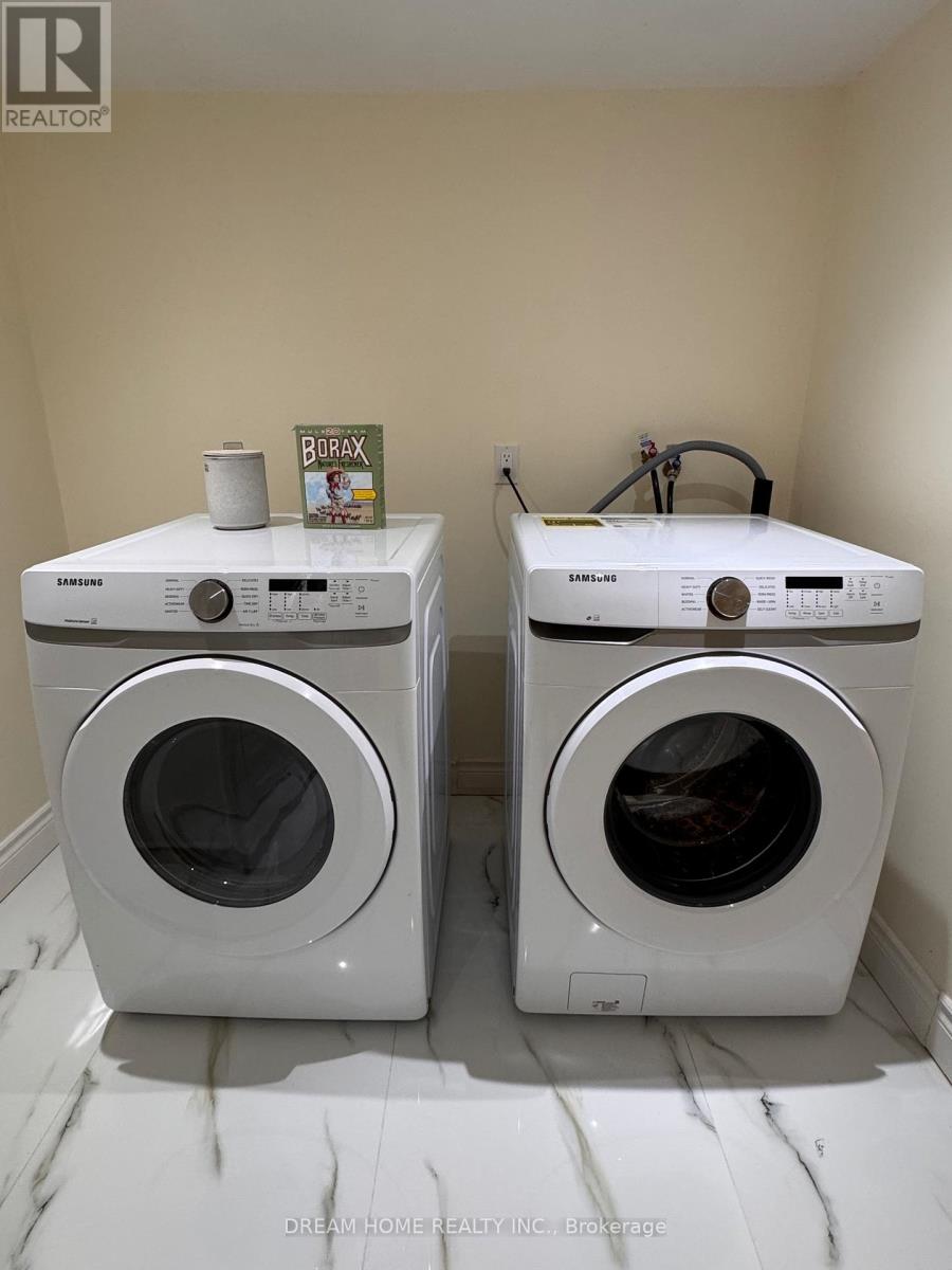 Bsmt - 447 Grindstone Trail, Oakville, Ontario  L6H 7H5 - Photo 23 - W12659354