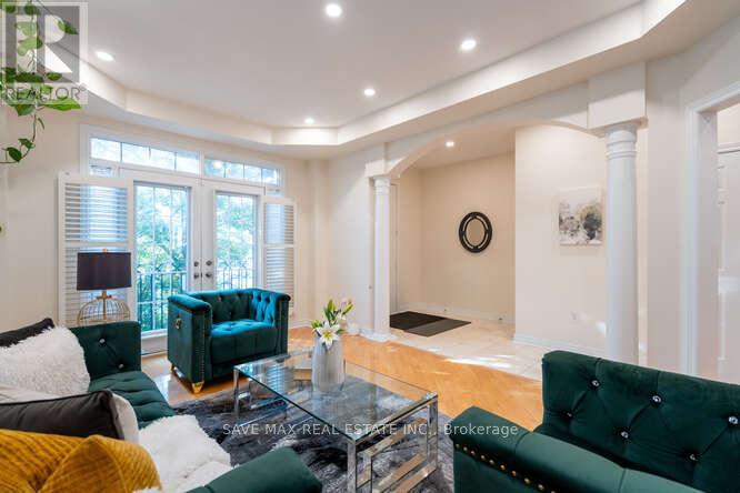 3452 Eglinton Avenue W, Mississauga, Ontario  L5M 7P4 - Photo 23 - W12659356