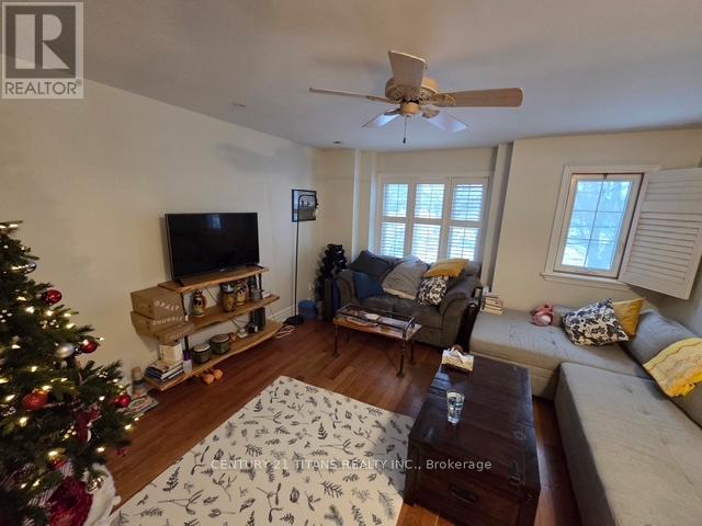 6 Cam Fella Lane, Toronto, Ontario  M4L 3Z5 - Photo 1 - E12659364