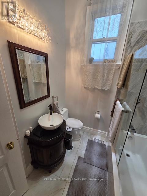 6 Cam Fella Lane, Toronto, Ontario  M4L 3Z5 - Photo 14 - E12659364