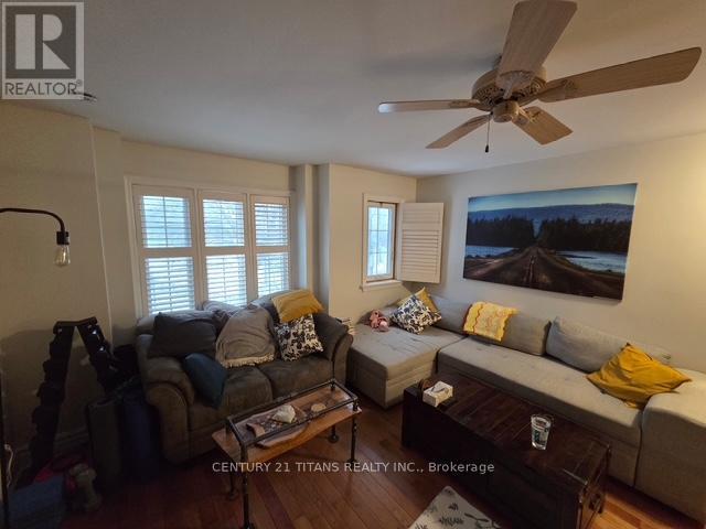 6 Cam Fella Lane, Toronto, Ontario  M4L 3Z5 - Photo 18 - E12659364