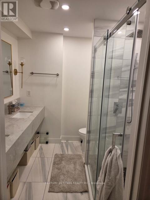 6 Cam Fella Lane, Toronto, Ontario  M4L 3Z5 - Photo 3 - E12659364