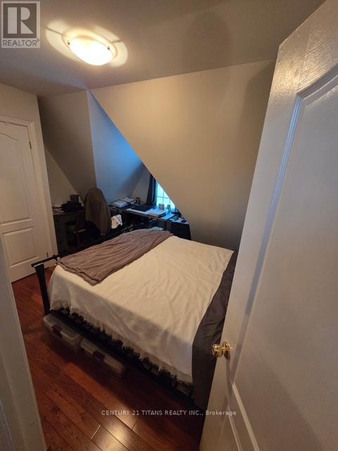 6 Cam Fella Lane, Toronto, Ontario  M4L 3Z5 - Photo 9 - E12659364