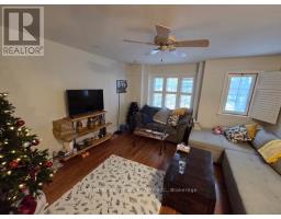 6 CAM FELLA LANE, Toronto, Ontario