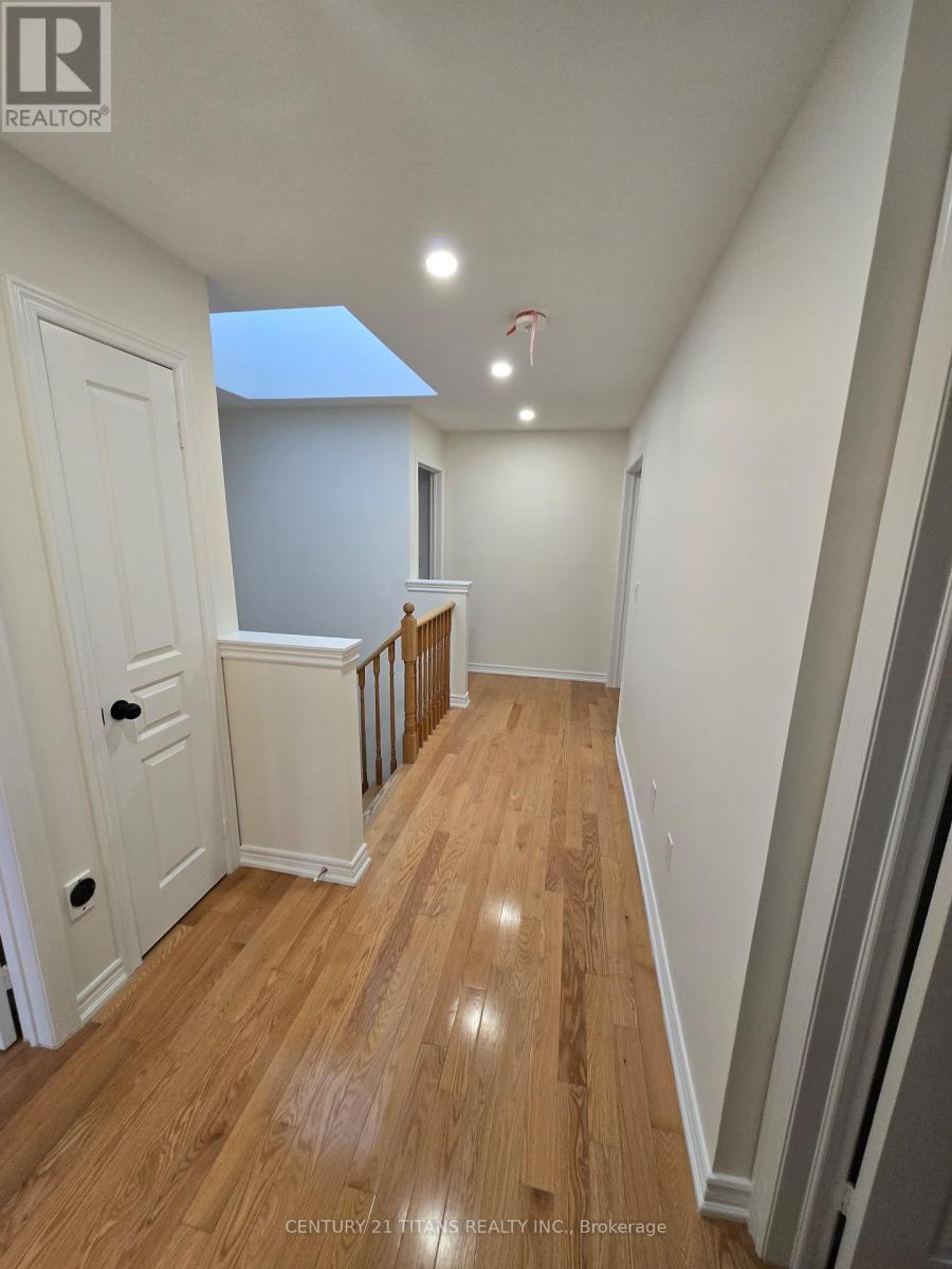 10 Willow Landing, Markham, Ontario  L6E 0H2 - Photo 2 - N12659378