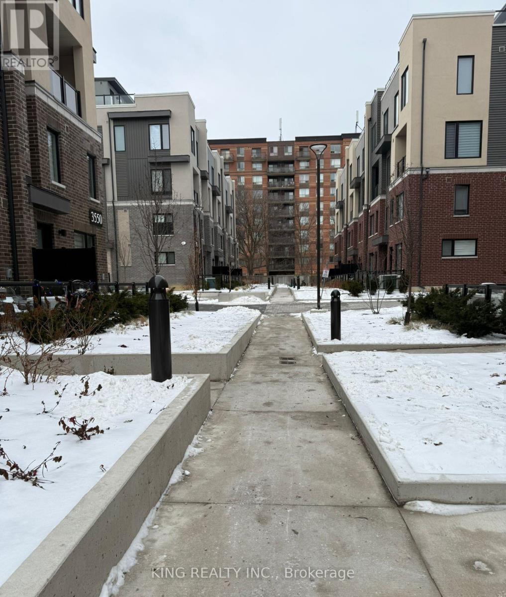 26 - 3550 Colonial Drive, Mississauga, Ontario  L5L 0C1 - Photo 2 - W12607756