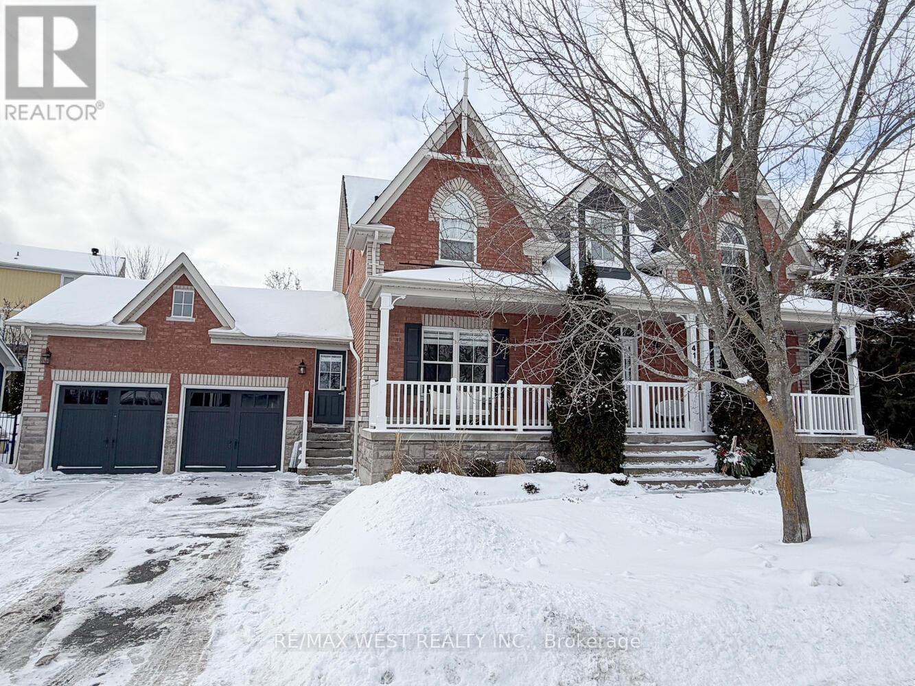 41 North Riverdale Drive, Caledon, Ontario  L7C 1L1 - Photo 1 - W12658846