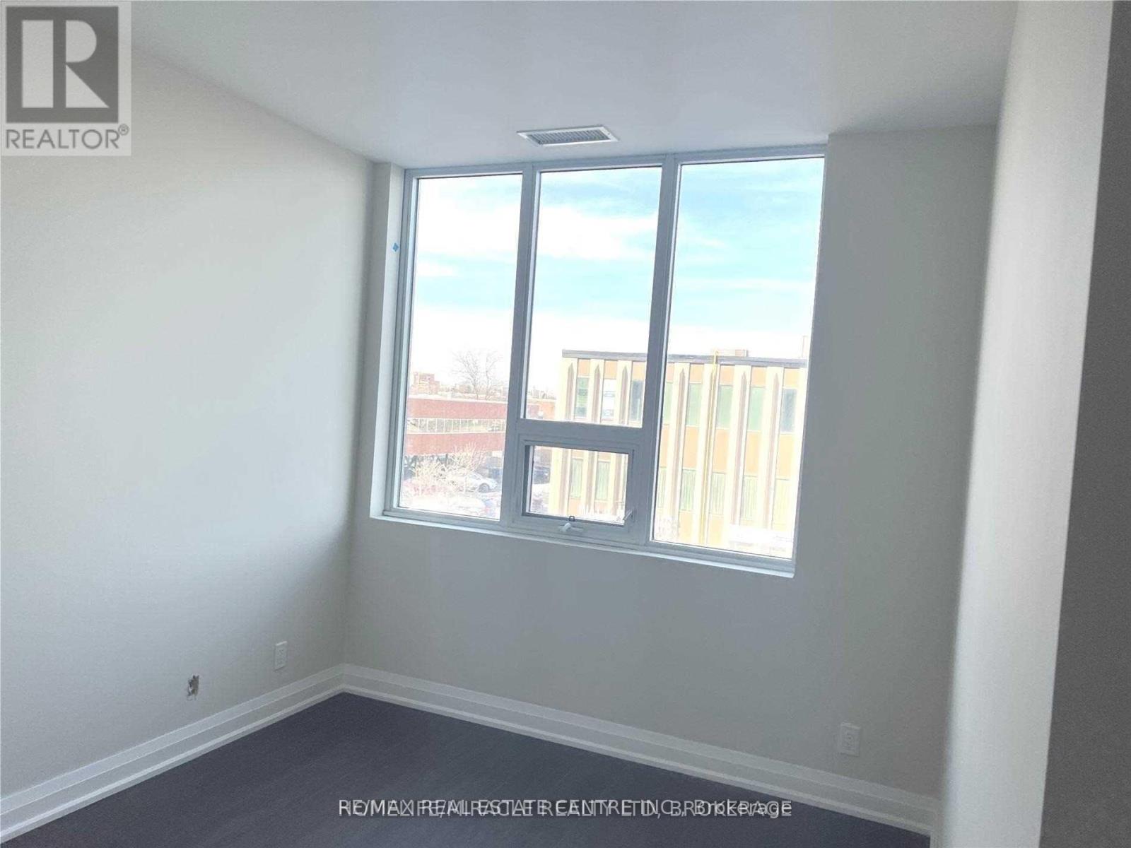 302 - 15 Lynch Street, Brampton, Ontario  L6W 0C7 - Photo 10 - W12659234