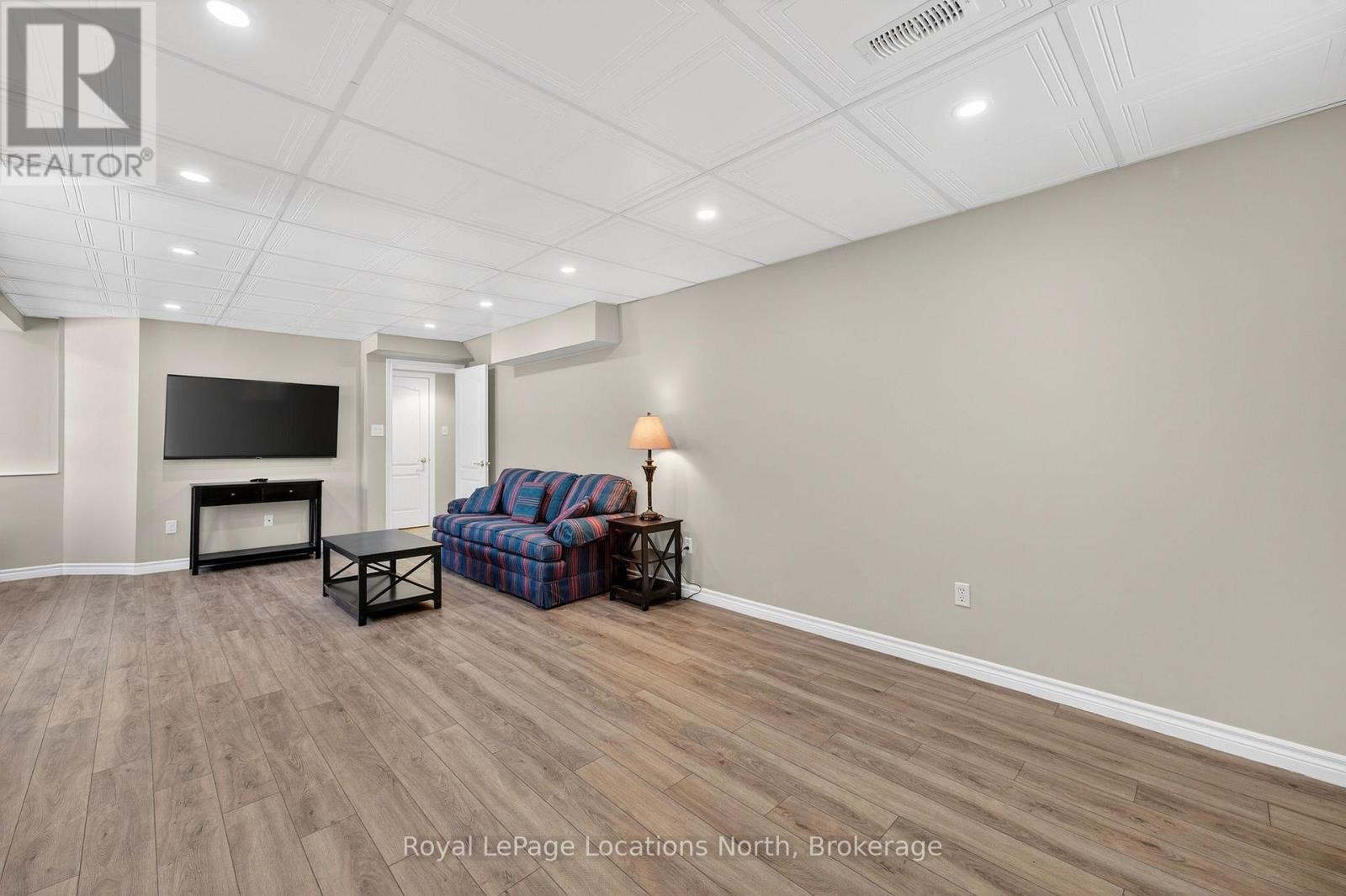 15 Princess Point Drive, Wasaga Beach, Ontario  L9Z 3C3 - Photo 43 - S12659400