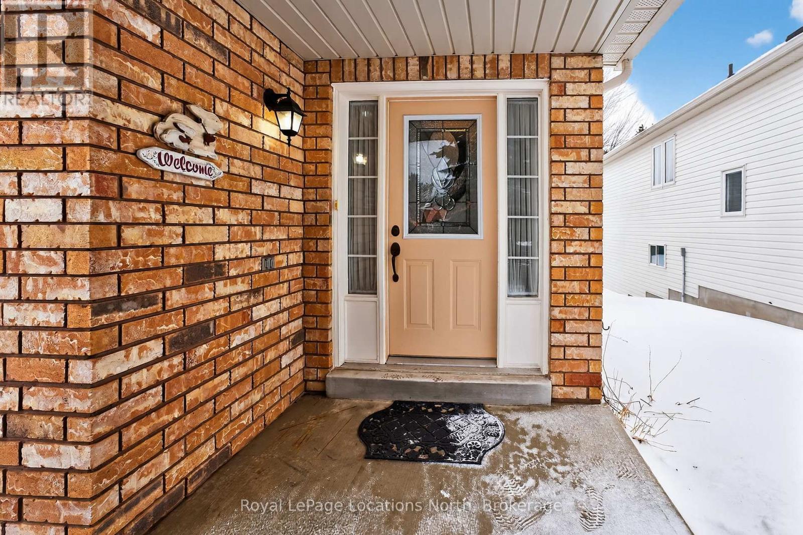 15 Princess Point Drive, Wasaga Beach, Ontario  L9Z 3C3 - Photo 6 - S12659400