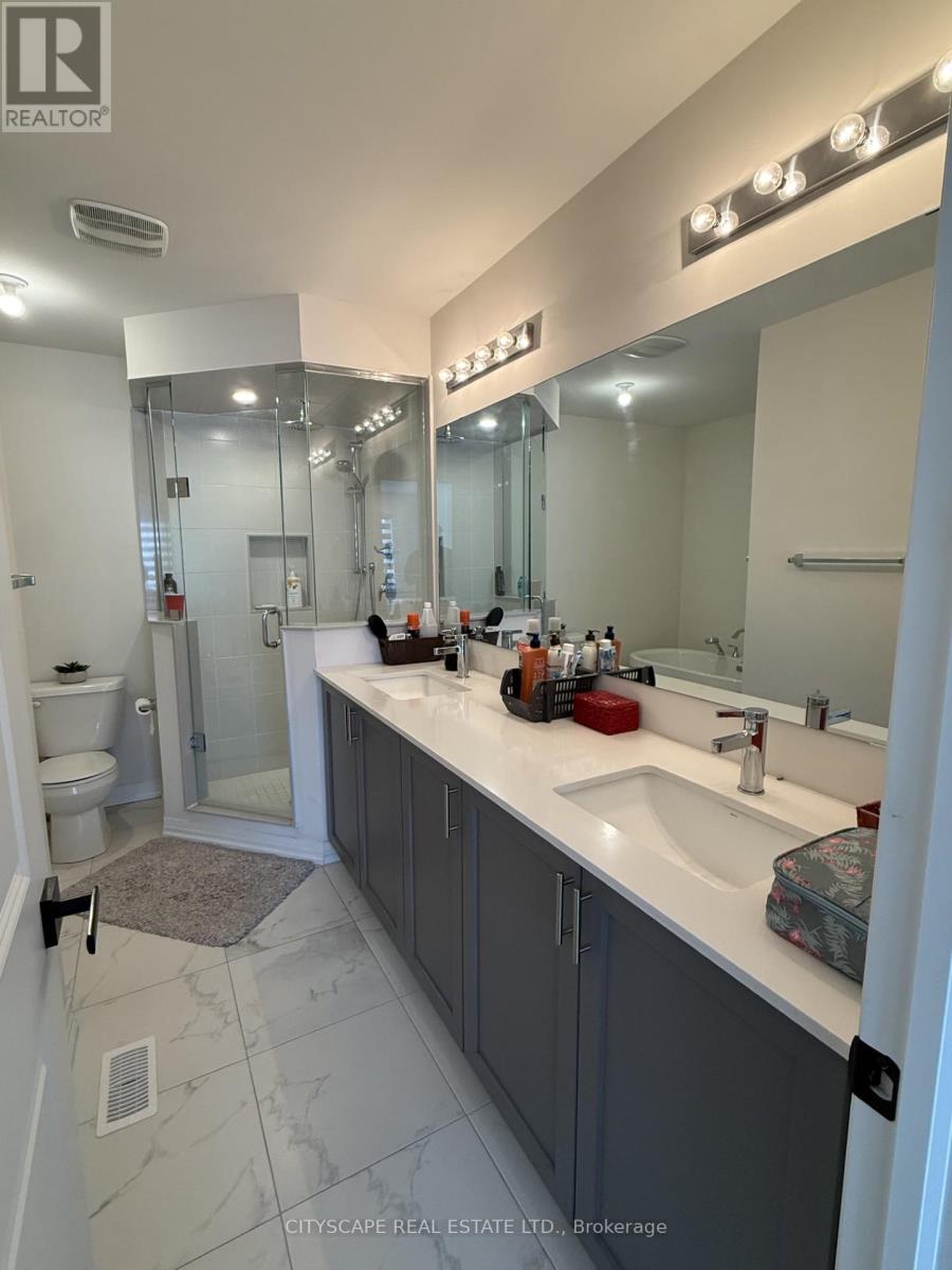 8 Marvin Avenue, Oakville, Ontario  L6H 0Z8 - Photo 16 - W12611054