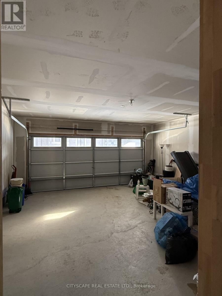 8 Marvin Avenue, Oakville, Ontario  L6H 0Z8 - Photo 24 - W12611054