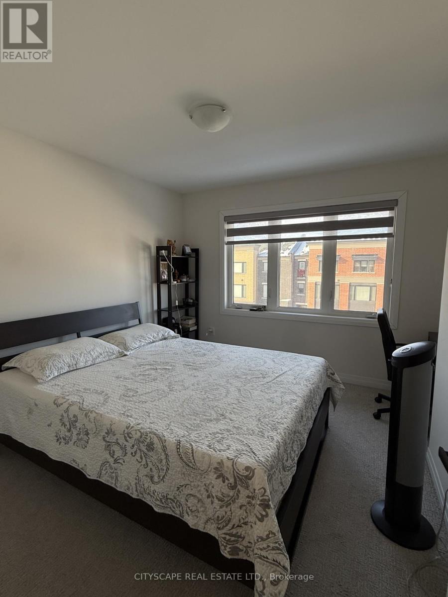 8 Marvin Avenue, Oakville, Ontario  L6H 0Z8 - Photo 14 - W12611054