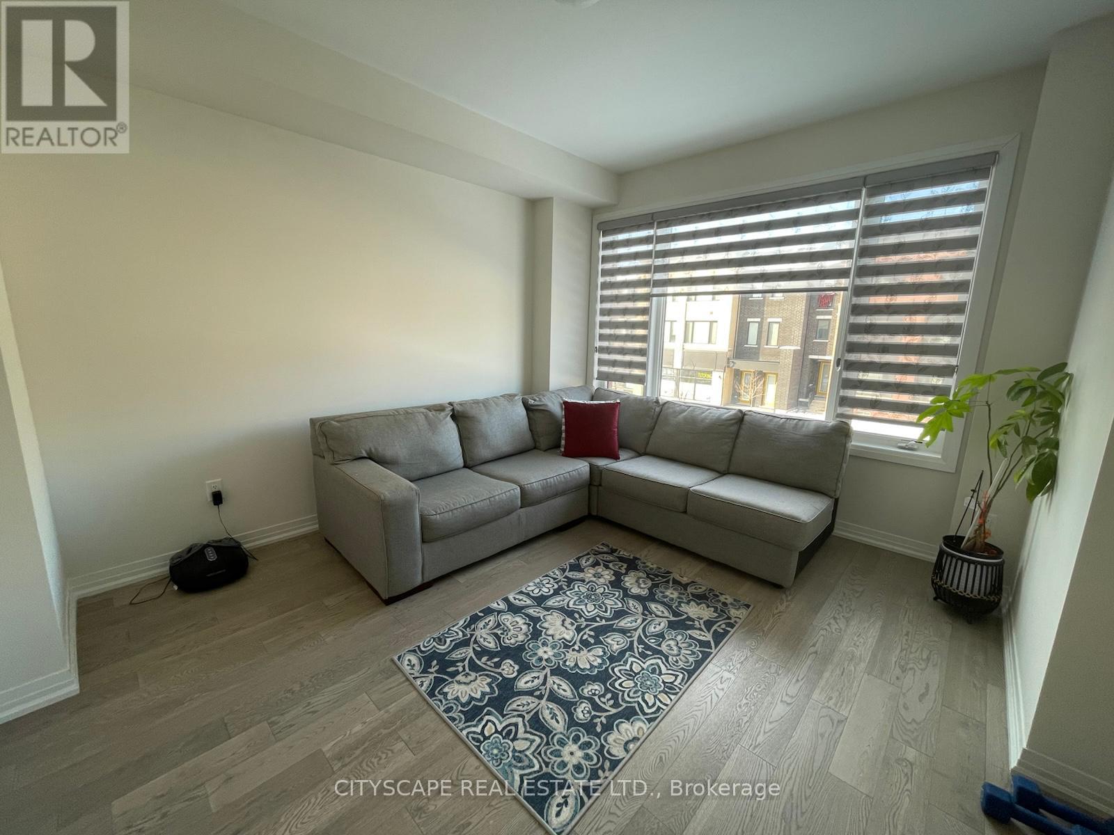 8 Marvin Avenue, Oakville, Ontario  L6H 0Z8 - Photo 10 - W12611054