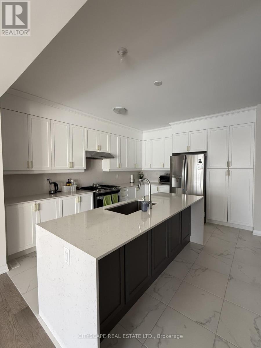 8 Marvin Avenue, Oakville, Ontario  L6H 0Z8 - Photo 7 - W12611054