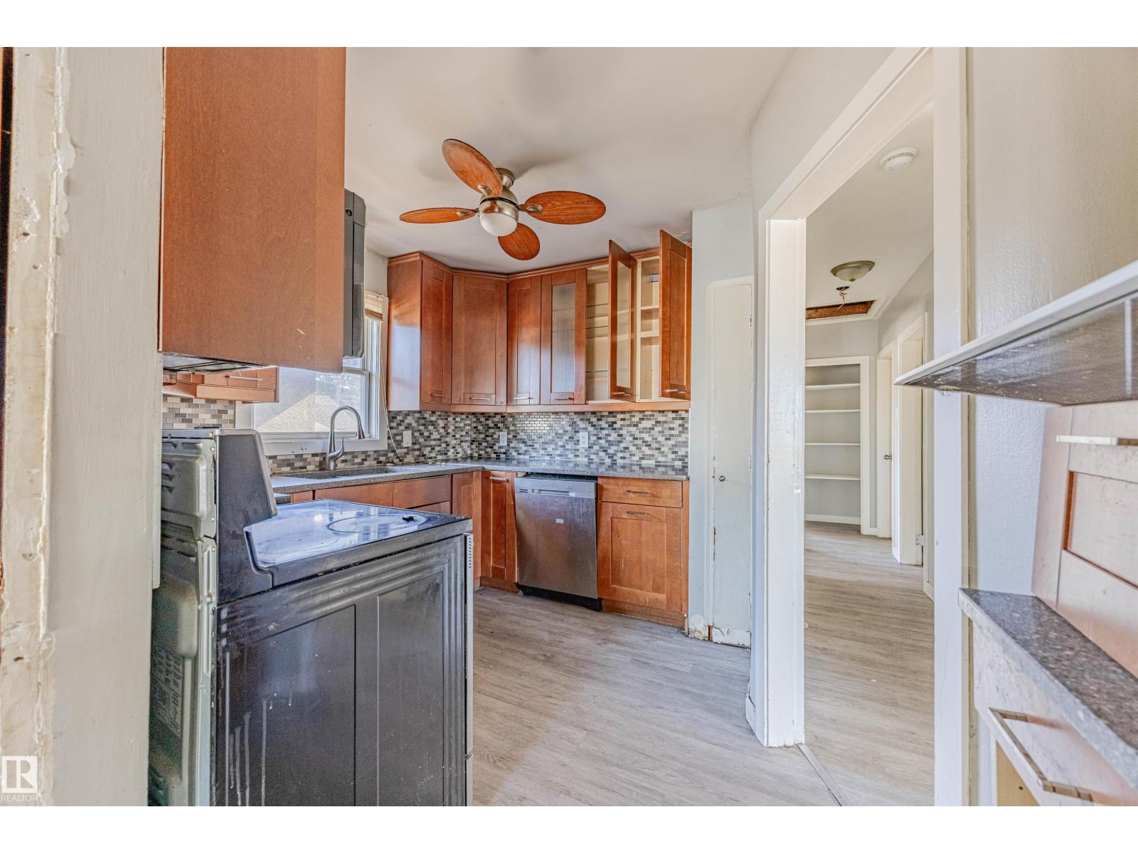 11715 139 St Nw, Edmonton, Alberta  T5M 1S2 - Photo 11 - E4468999