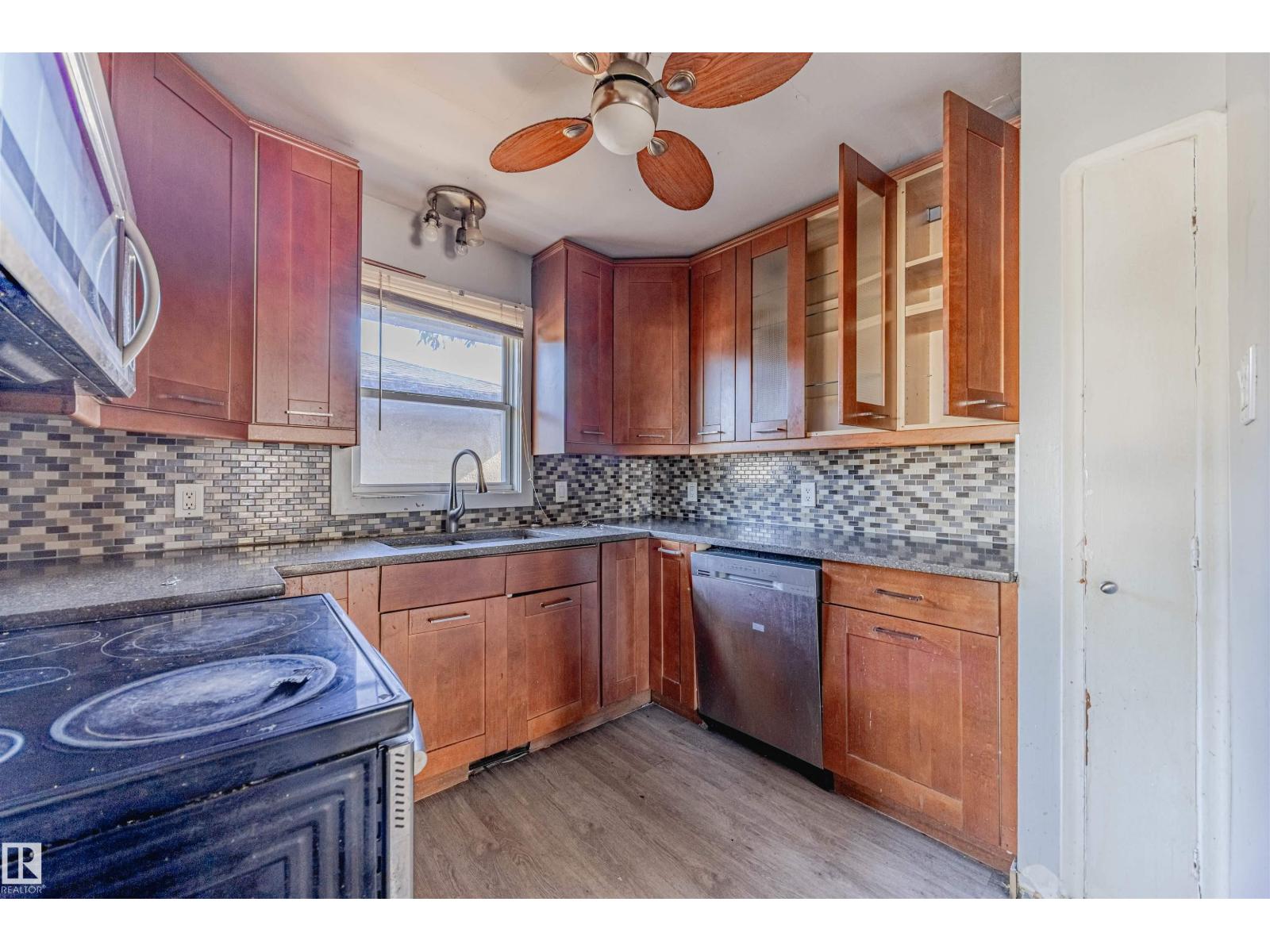 11715 139 St Nw, Edmonton, Alberta  T5M 1S2 - Photo 9 - E4468999