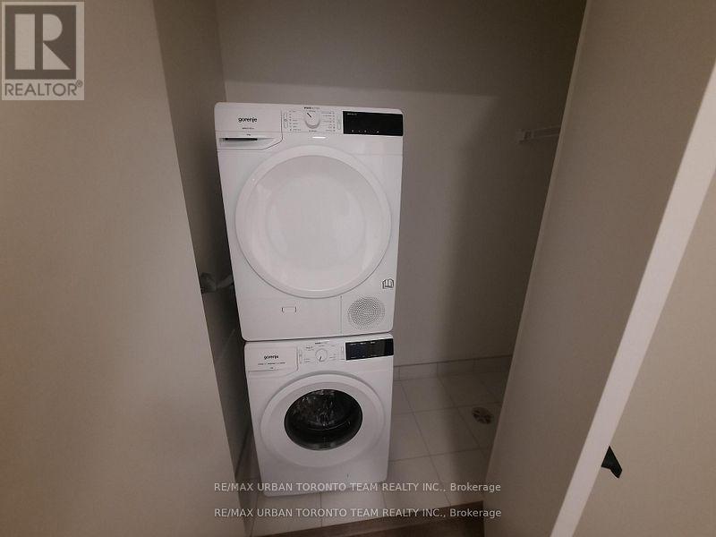 517 - 8 Interchange Way, Vaughan (Vaughan Corporate Centre), Ontario  L4K 5Z7 - Photo 11 - N12659402