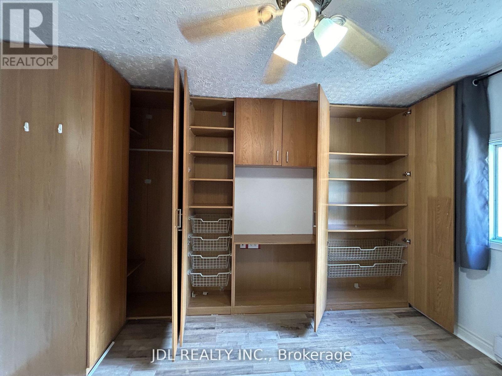 363 Irene Drive, Georgina, Ontario  L4P 3B3 - Photo 13 - N12659404