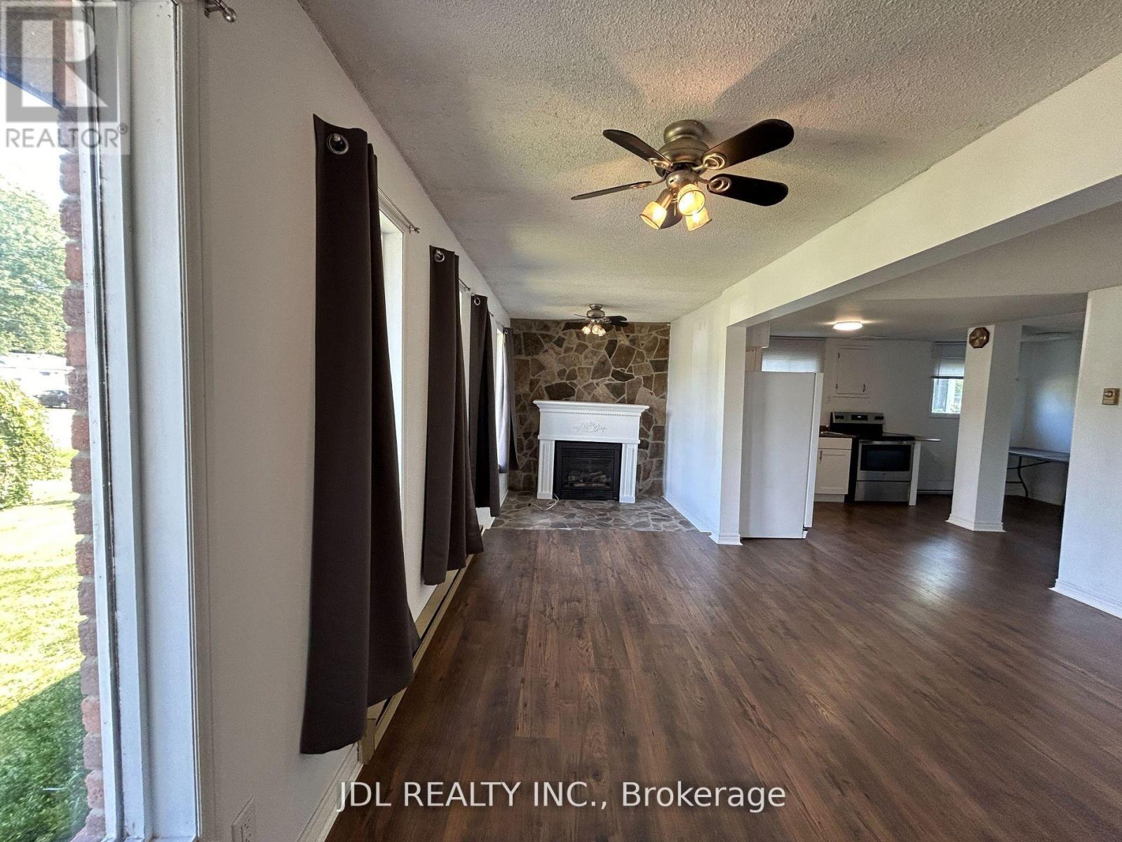 363 Irene Drive, Georgina, Ontario  L4P 3B3 - Photo 8 - N12659404