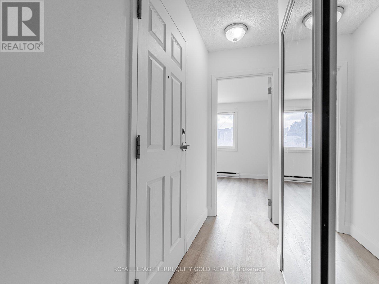 2 - 41 Summerhill Avenue, Toronto, Ontario  M4T 1A9 - Photo 5 - C12658960