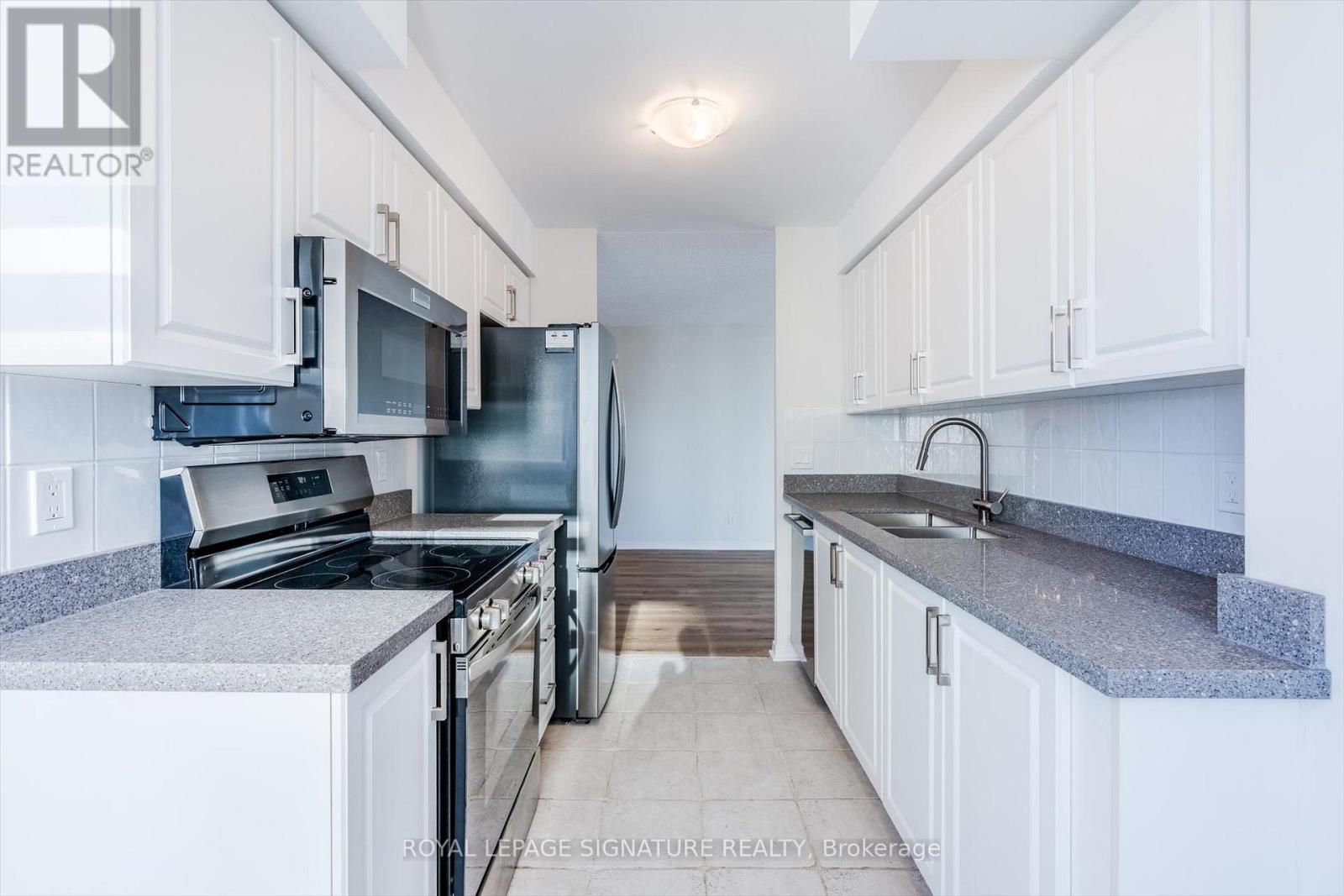 2005 - 8 Hillcrest Avenue, Toronto, Ontario  M2N 6Y6 - Photo 21 - C12658918