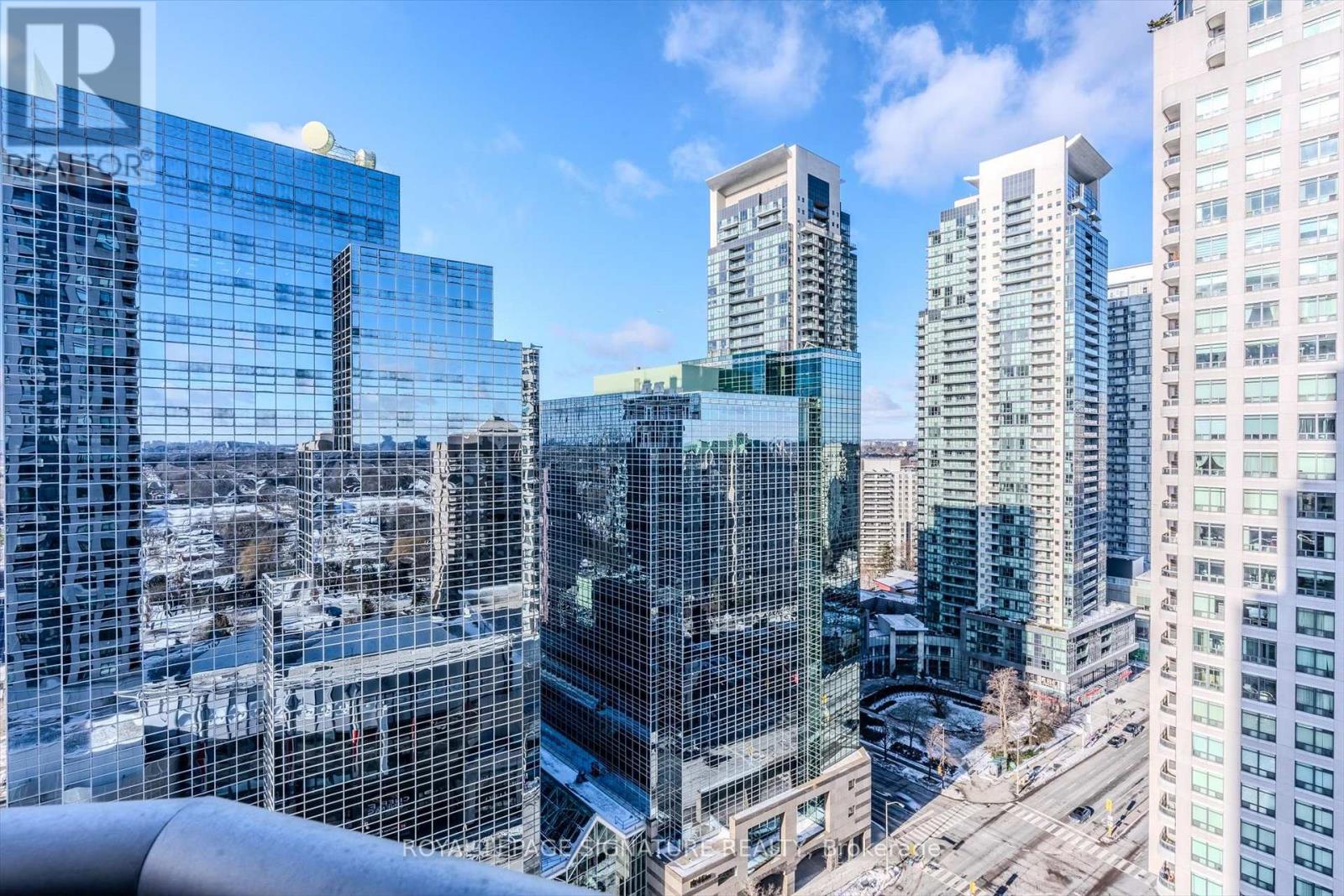 2005 - 8 Hillcrest Avenue, Toronto, Ontario  M2N 6Y6 - Photo 1 - C12658918