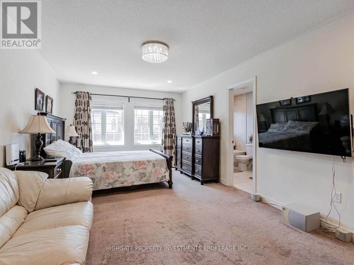 1 Juglans Crescent, Whitchurch-Stouffville (Stouffville), Ontario  L4A 0V4 - Photo 20 - N12659422