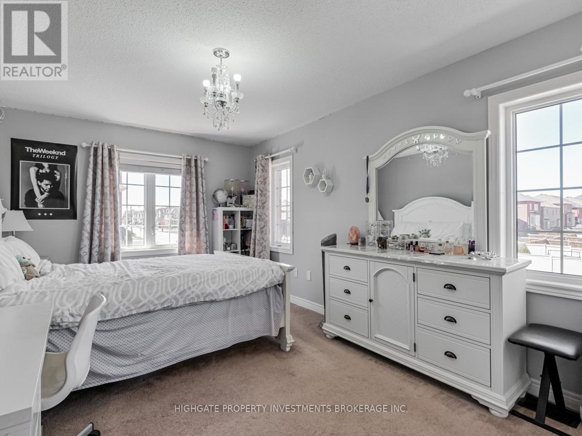 1 Juglans Crescent, Whitchurch-Stouffville (Stouffville), Ontario  L4A 0V4 - Photo 27 - N12659422