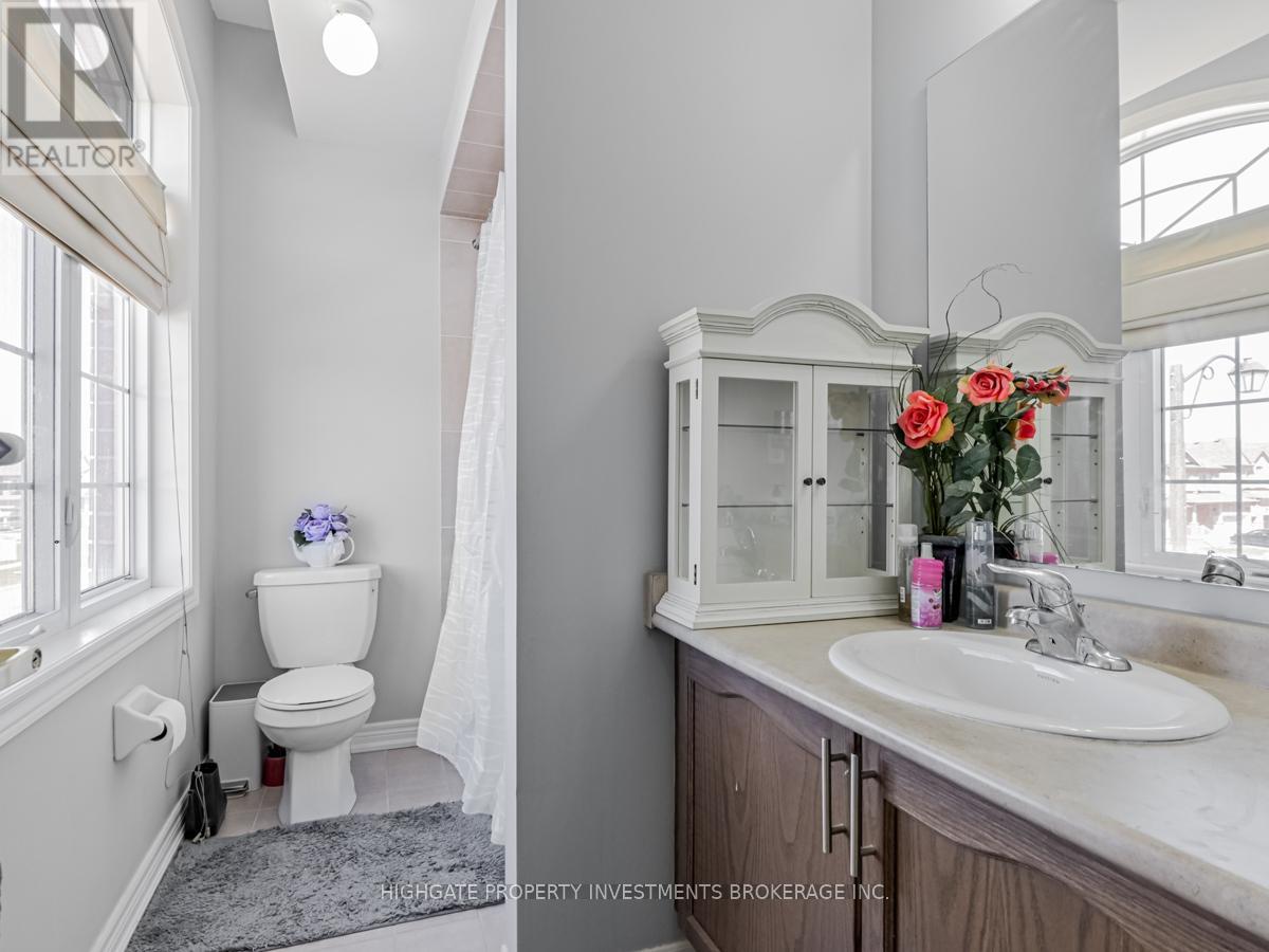 1 Juglans Crescent, Whitchurch-Stouffville (Stouffville), Ontario  L4A 0V4 - Photo 28 - N12659422