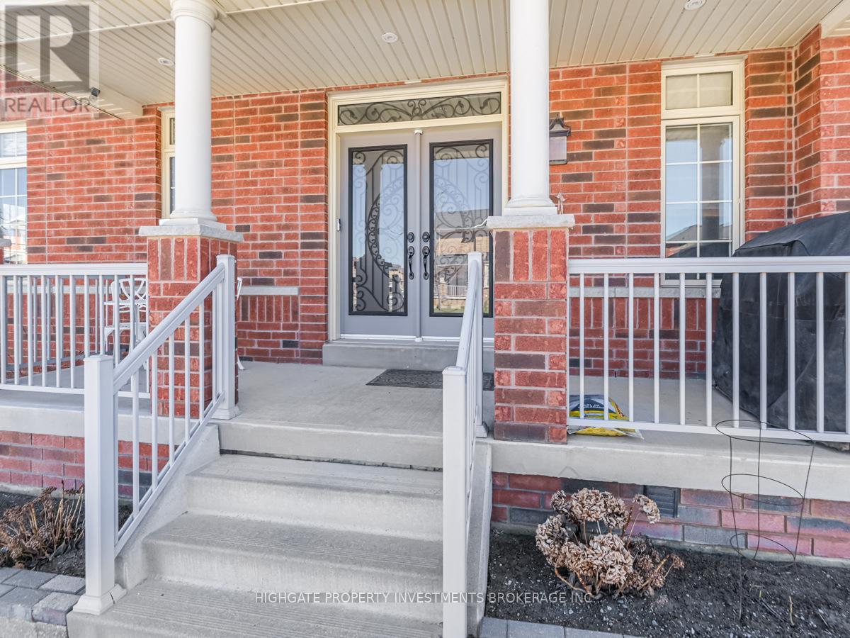 1 Juglans Crescent, Whitchurch-Stouffville (Stouffville), Ontario  L4A 0V4 - Photo 3 - N12659422