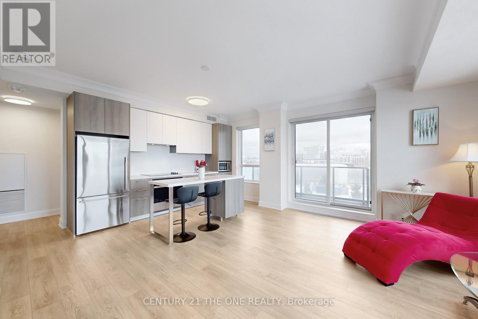 605 - 18 Water Walk Drive, Markham (Unionville), Ontario  L3R 6L5 - Photo 12 - N12659424