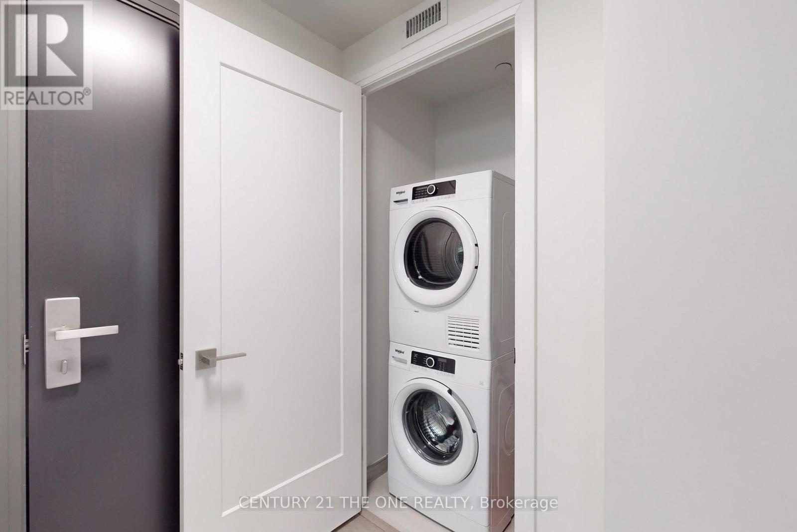 605 - 18 Water Walk Drive, Markham (Unionville), Ontario  L3R 6L5 - Photo 24 - N12659424