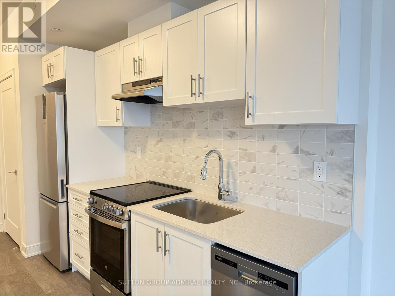 A1106 - 705 Davis Drive, Newmarket, Ontario  L3Y 2R2 - Photo 6 - N12659430