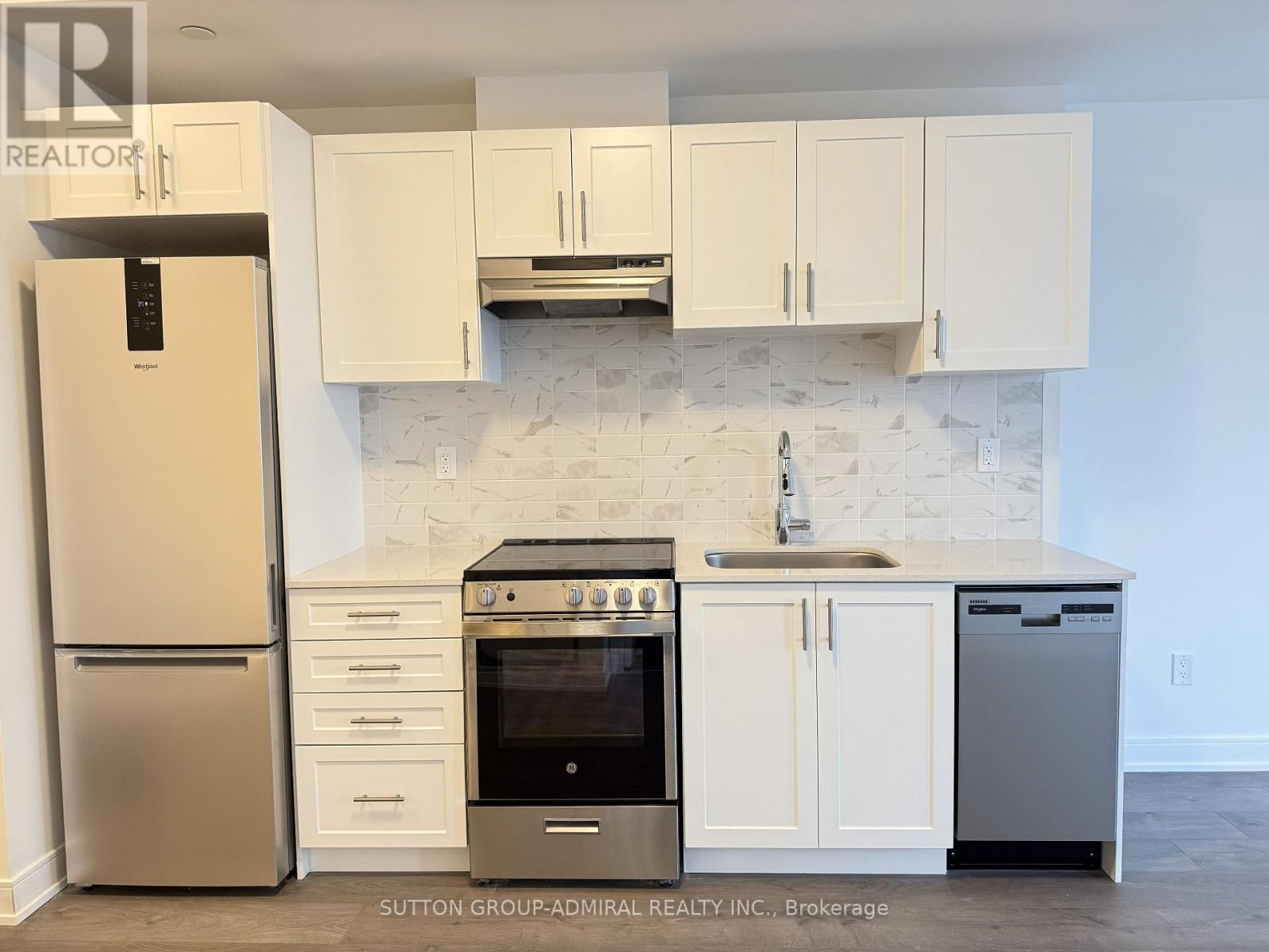 A1106 - 705 Davis Drive, Newmarket, Ontario  L3Y 2R2 - Photo 7 - N12659430