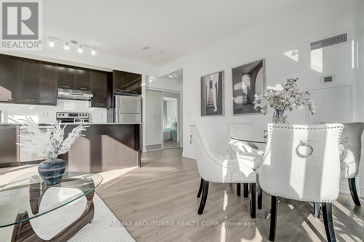 2005 - 360 Square One Drive, Mississauga, Ontario L5B 0G7 - Photo 20 - W12659450