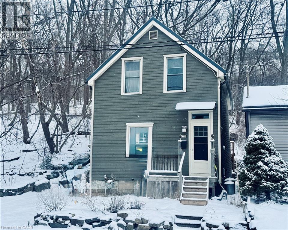 210 CHARLTON Avenue E, Hamilton, Ontario