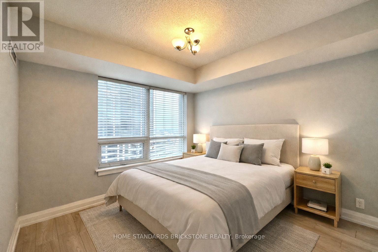 603 - 1070 Sheppard Avenue W, Toronto, Ontario  M3J 0G8 - Photo 3 - W12596504