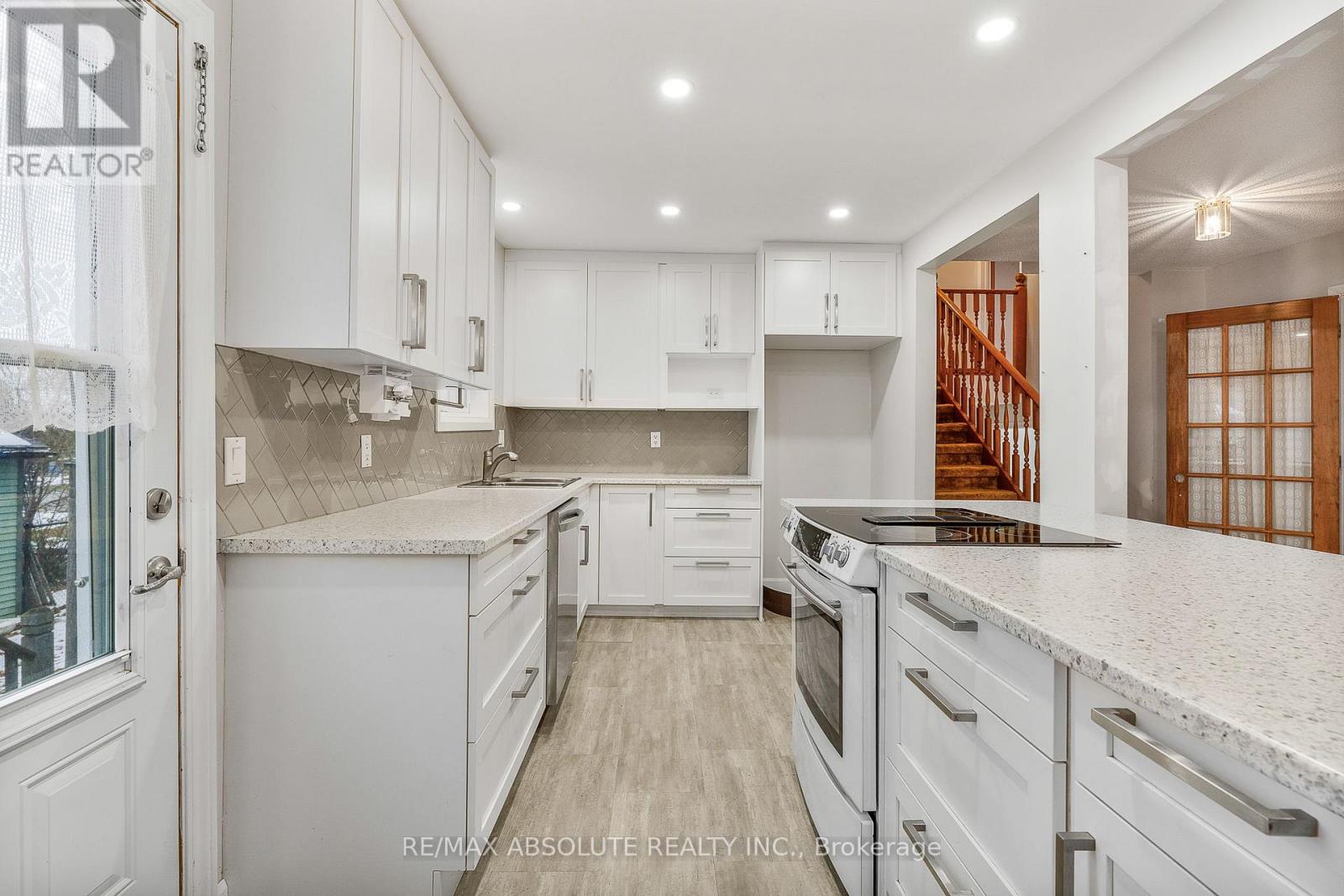 366 Charron Street, Clarence-Rockland, Ontario  K4K 1B2 - Photo 2 - X12580104