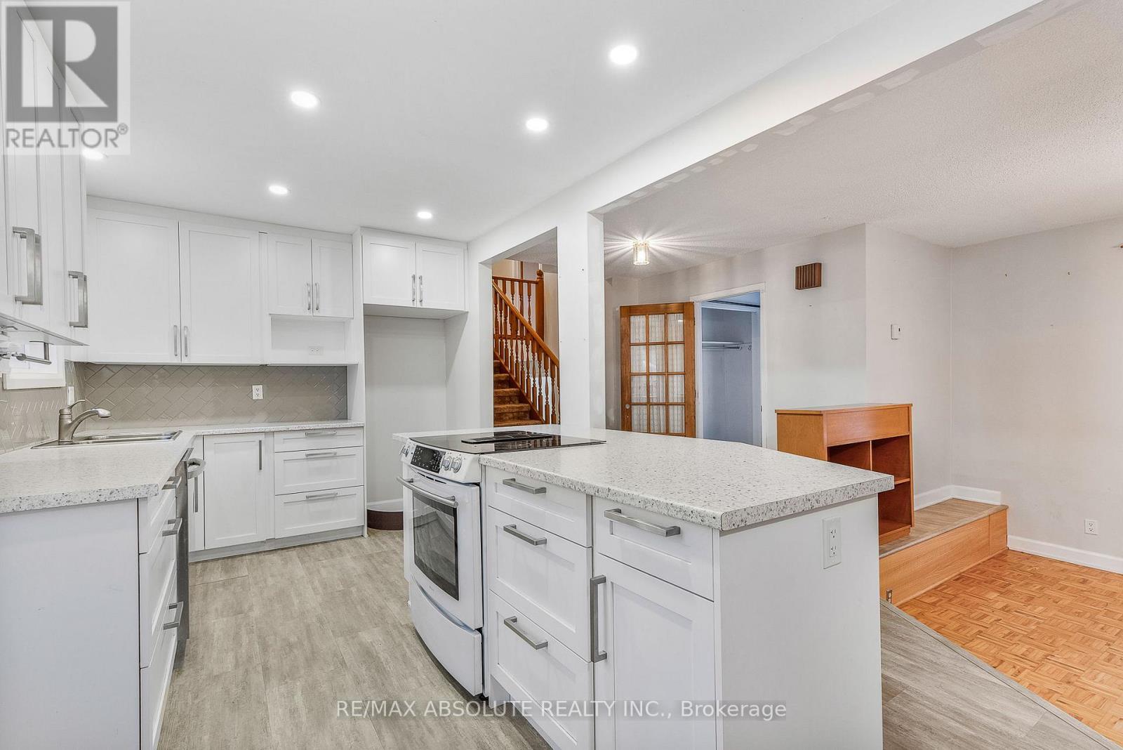 366 Charron Street, Clarence-Rockland, Ontario  K4K 1B2 - Photo 4 - X12580104