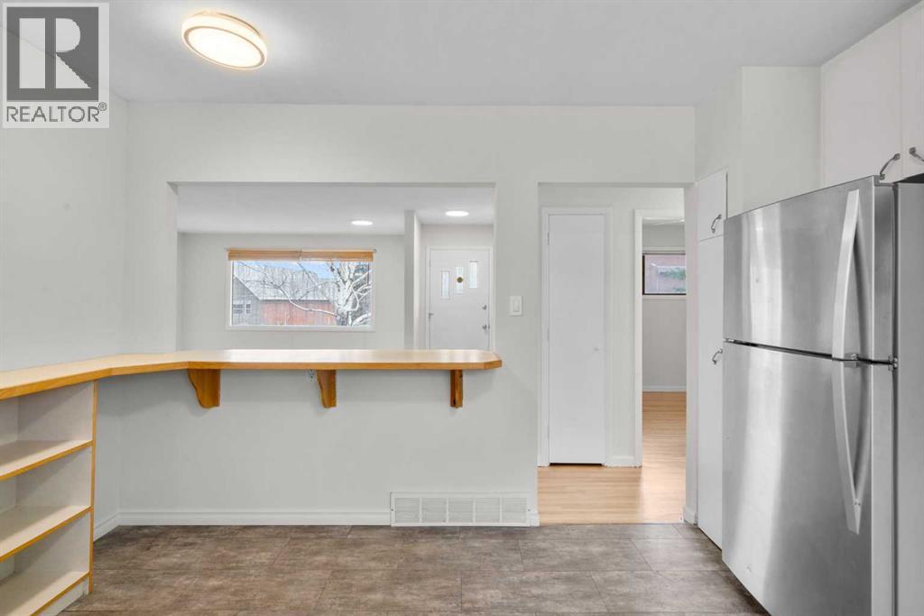 10631 Elbow Drive Sw, Calgary, Alberta  T2W 1G3 - Photo 10 - A2270130