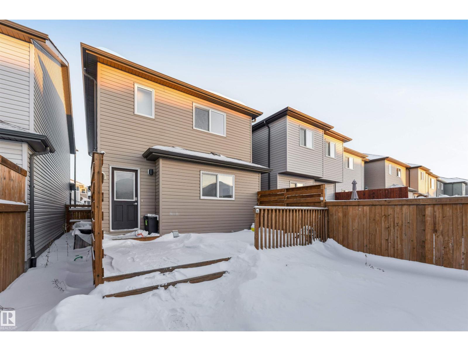 1536 21 St Nw, Edmonton, Alberta  T6T 2B7 - Photo 4 - E4469002