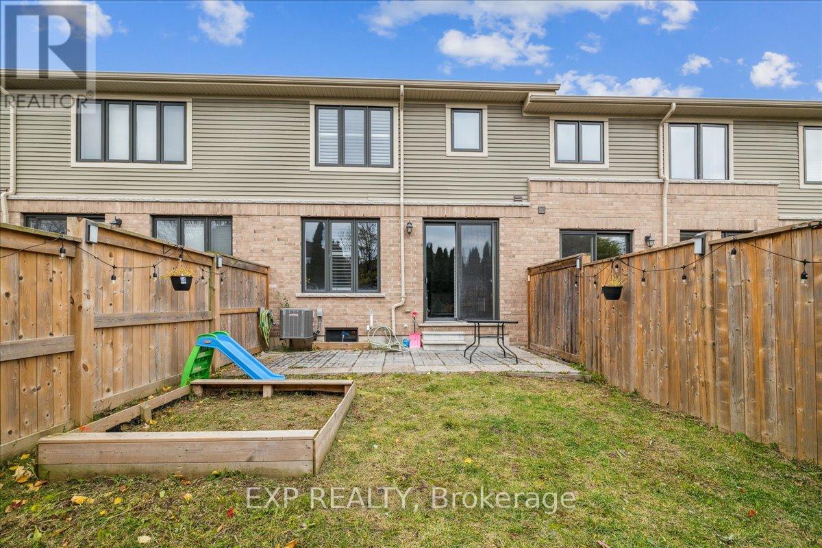 25 - 1890 Rymal Road E, Hamilton, Ontario  L0R 1P0 - Photo 43 - X12659494