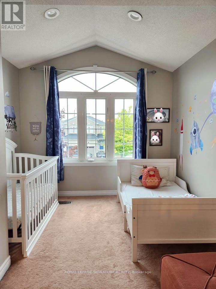 971 Ledbury Crescent, Mississauga, Ontario  L5V 2R3 - Photo 17 - W12656286