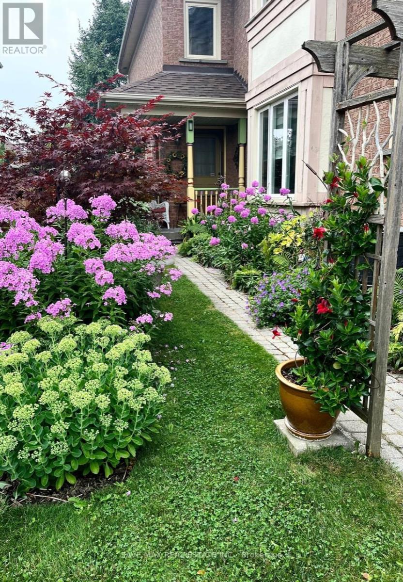 13 Pressed Brick Drive, Brampton, Ontario  L6V 4K8 - Photo 45 - W12659396