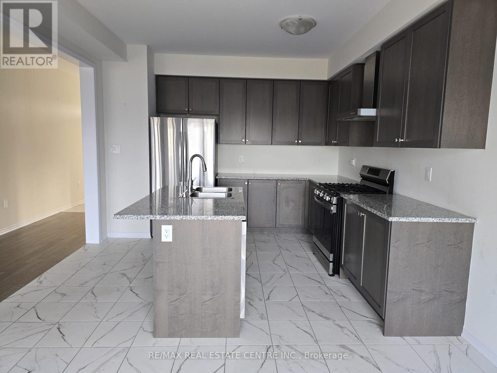 119 Cuesta Heights, Hamilton, Ontario  L8J 0M2 - Photo 11 - X12658632