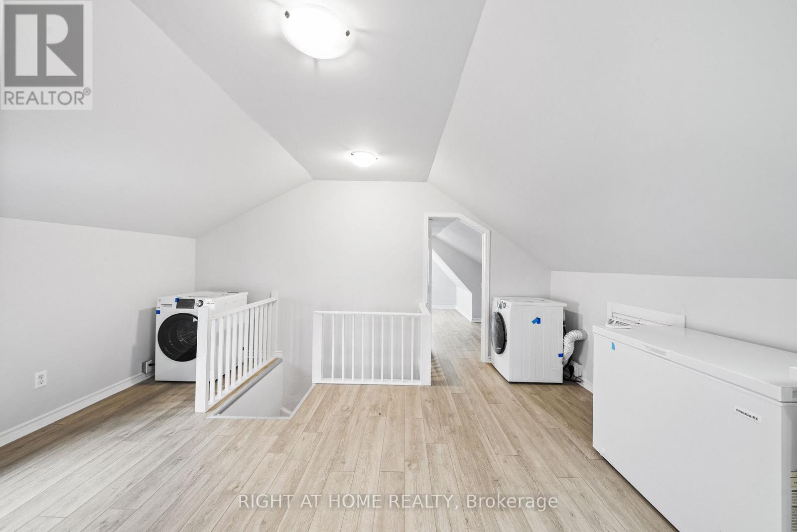 134 Millicent Street, Toronto, Ontario  M6H 1W4 - Photo 10 - W12440769