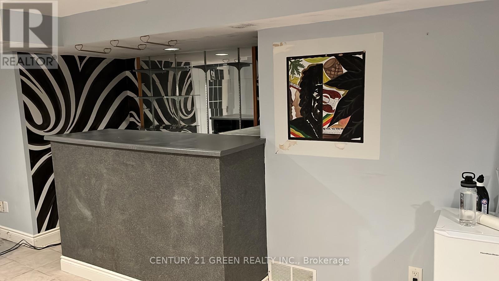 Bsmt - 41 Fallen Oak Court, Brampton, Ontario  L6Y 3T6 - Photo 11 - W12650516